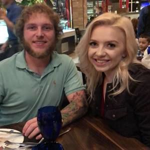 Meet your Posher, Logan kalie